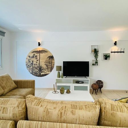 Serena'S 2-Br Apartment In Larnaca Exterior photo